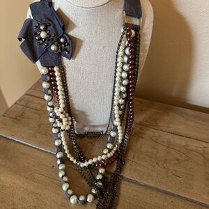 Pearl and ribbon necklace with chain accent